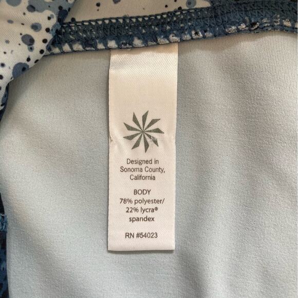 ATHLETA Capri Leggings Size XS Electric Sonar‎ Blue Yoga Running Active Athletic - Picture 8 of 8